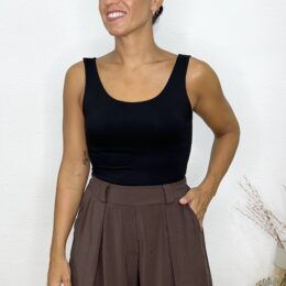 Top tirante ancho negro