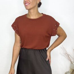 Camiseta tachas manga teja