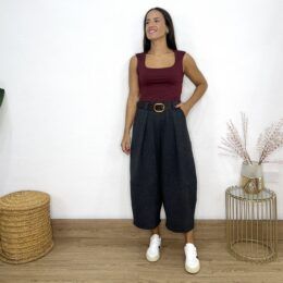Pantalón barrel cinturón gris oscuro