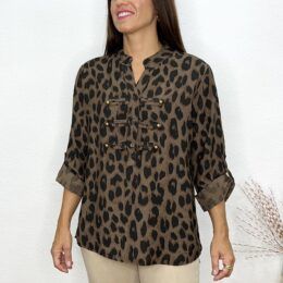 Camisa marrón print alamares
