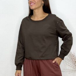 Sudadera tachas laterales marrón