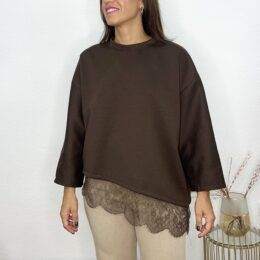 Sudadera asimétrica bajo encaje marrón