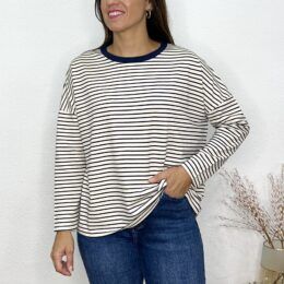 Camiseta oversize rayas azul marino